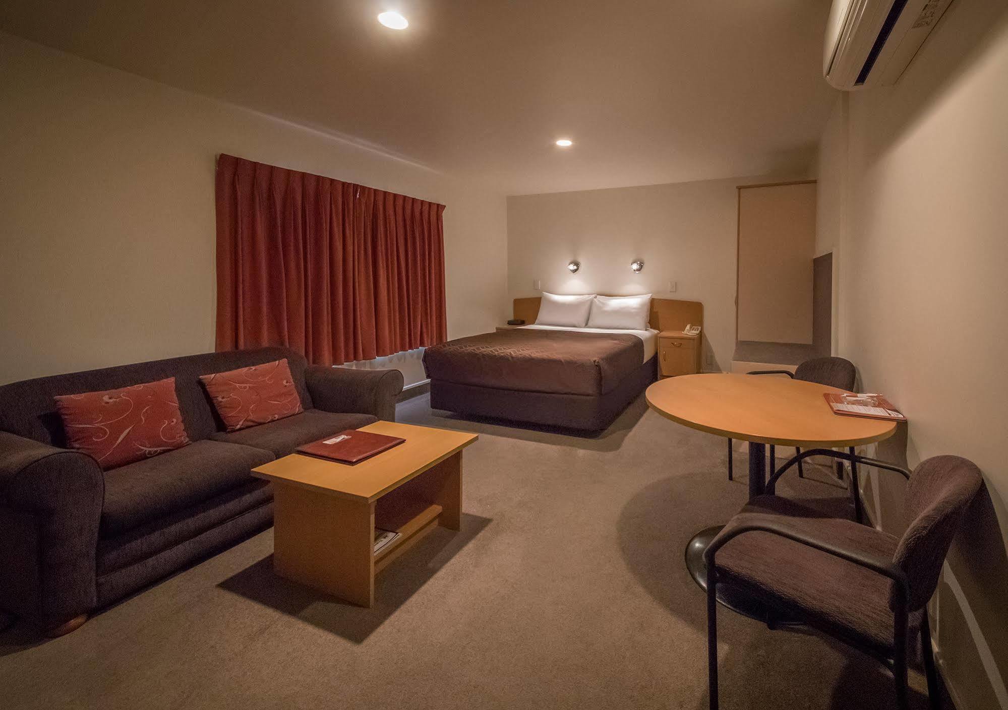 ซีนา มอเตอร์ ลอดจ์ Motel วังกานุย ภายนอก รูปภาพ